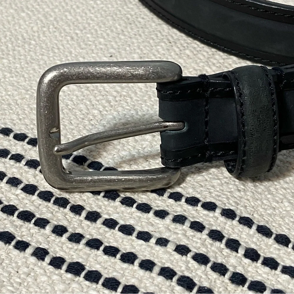 COLUMBIA / Men's Black Leather Belt Silver Buckle Size 42